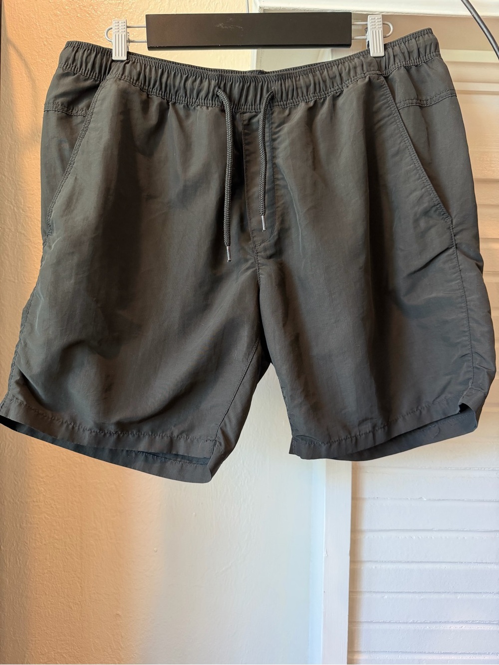 H&M Men’s Black Drawstring Casual Shorts XL Lightweight
